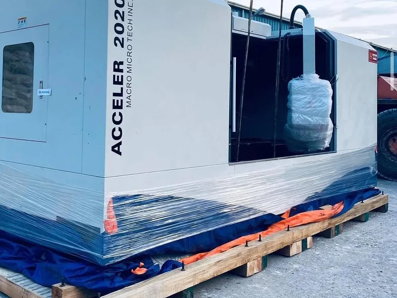 Станок Acceler 2020 в транспортной упаковке перед отгрузкой
